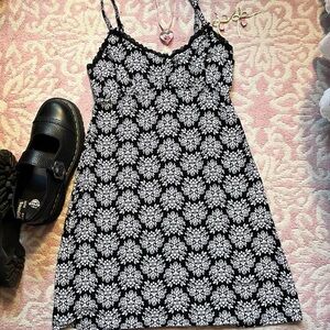 René Rafé Black & White Floral Slip Dress (Size: S)